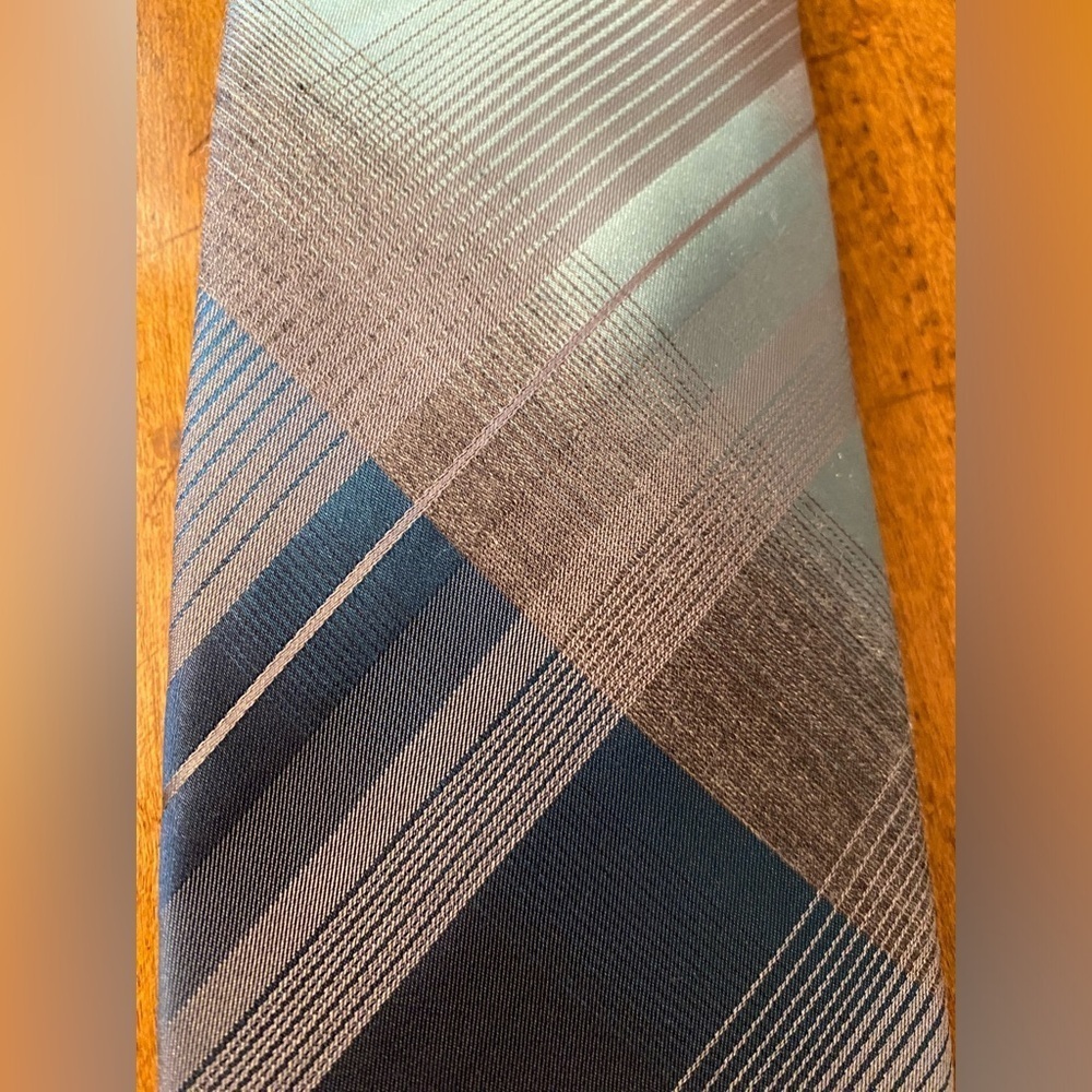 Van Heusen Mens Silk Tie Necktie Plaid Blue Teal Gray 59”
